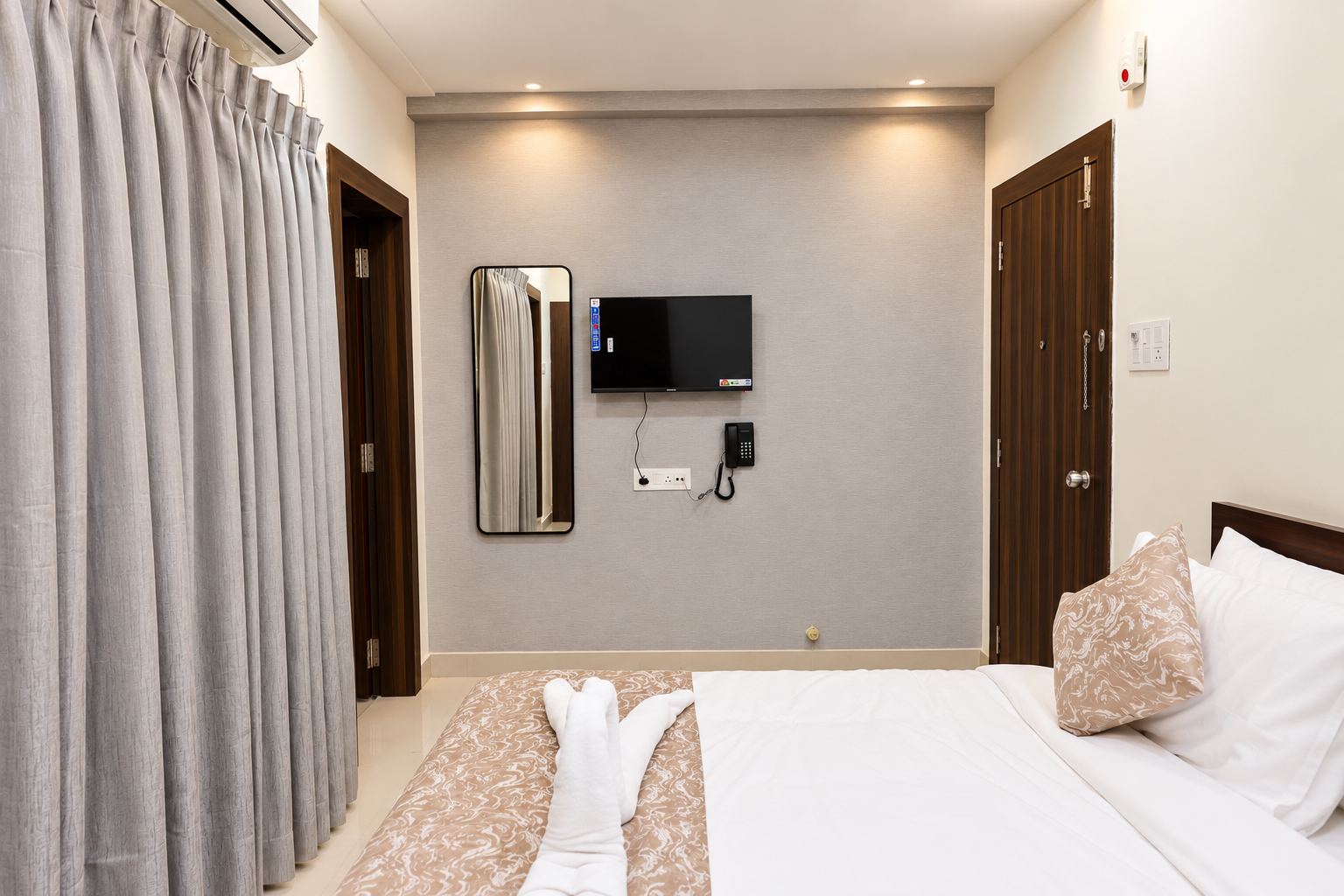 Classic Room alternate view at Hotel Rakesh Grand